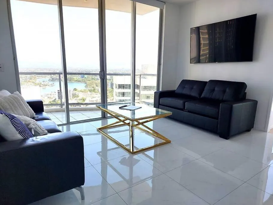 Luxurious Apartment In Surfers Gold Coast Australia