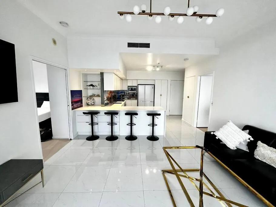 Luxurious Apartment In Surfers Голд-Кост